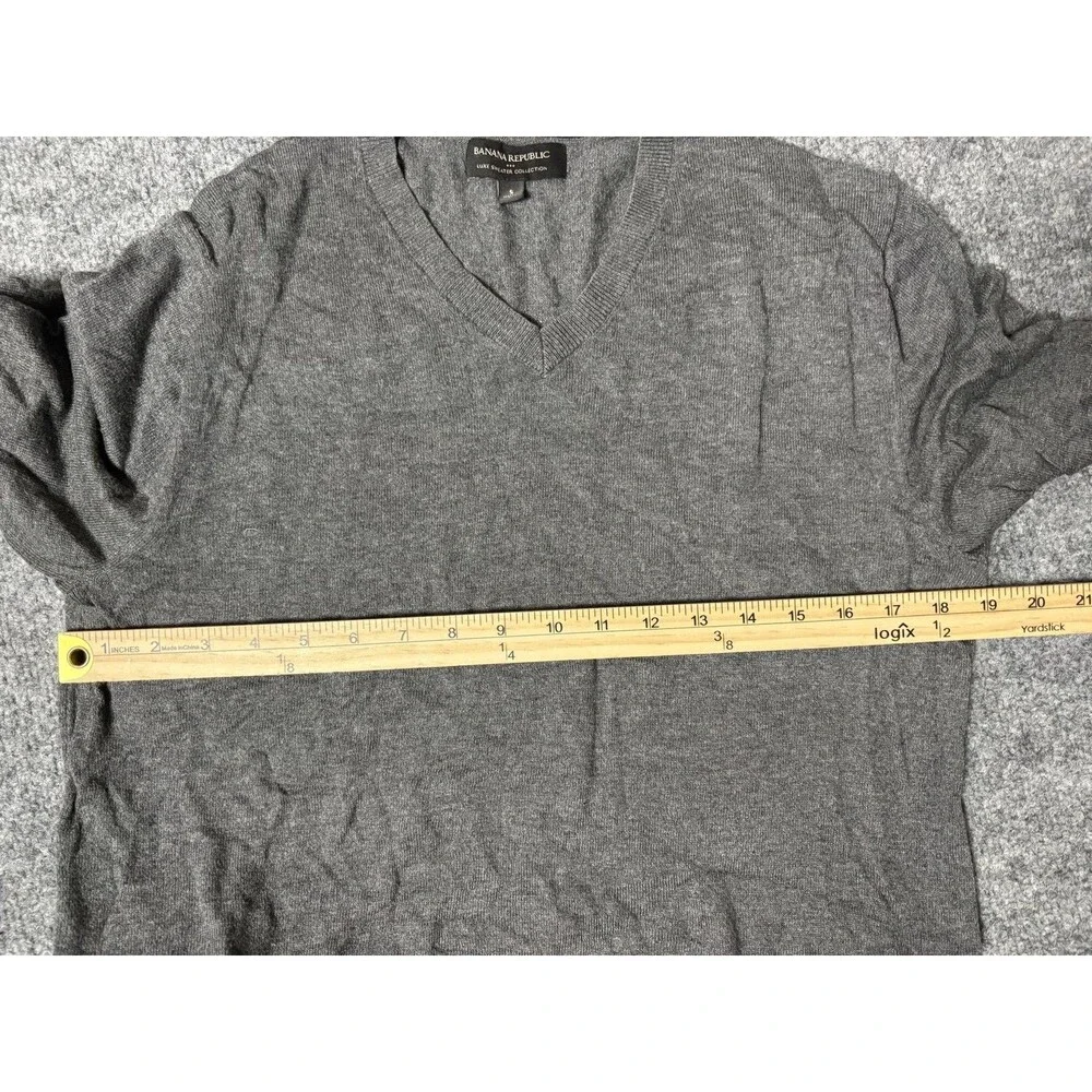 Banana Republic Sweater Mens S Gray Cotton Nylon V-Neck Lightweight Pullover